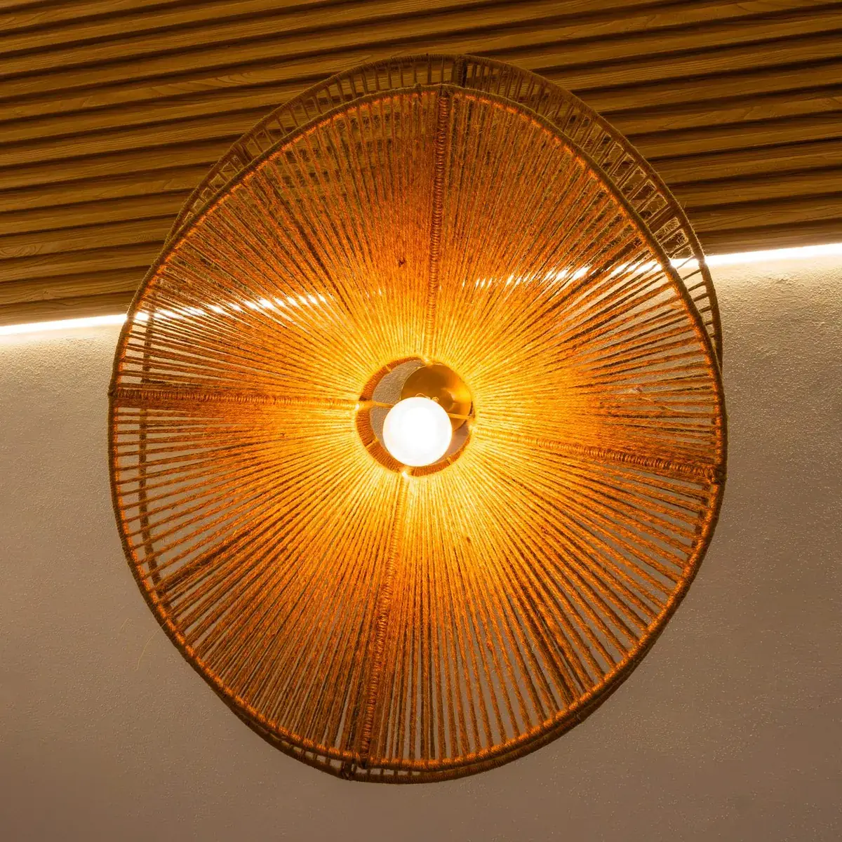 Luz de ratán
